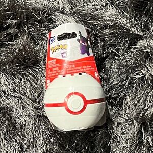 Mega Construx Pokémon Poké Ball Building Set - Red and White